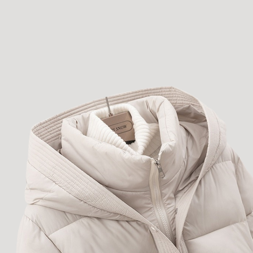 Lång vinterjacka med huva och bälte för kvinnor