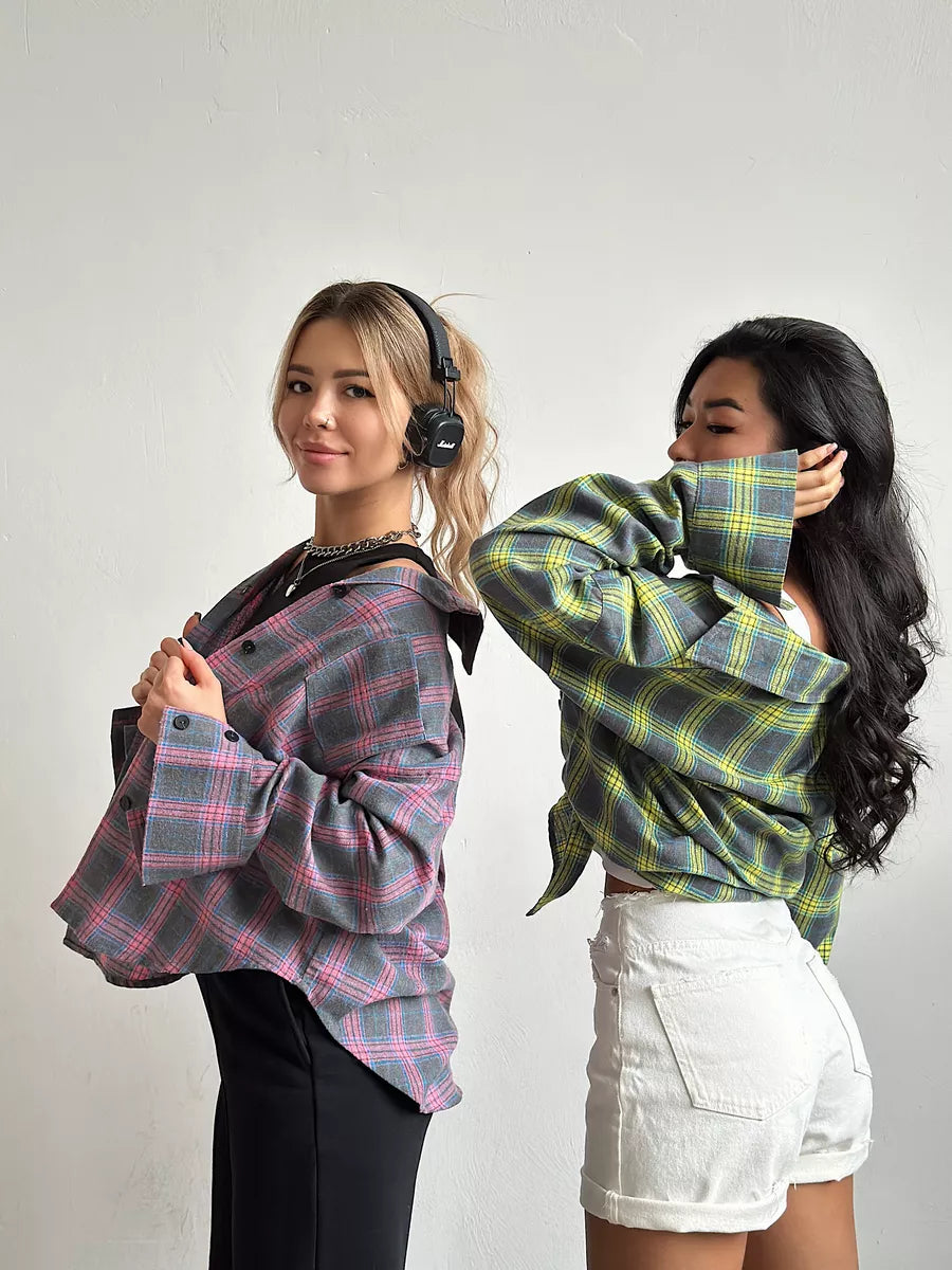 Rutig flanellskjorta för kvinnor